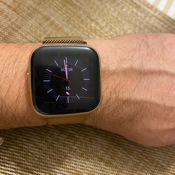 Fitbit watch - Picture 3 of 11